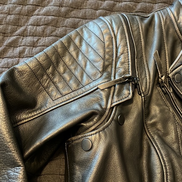 Women’s Harley Davidson Leather Riding jacket - Picture 4 of 7